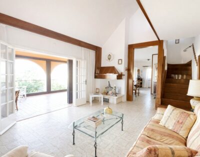 Villa Wanda in Tuscany by Zoom In Earth